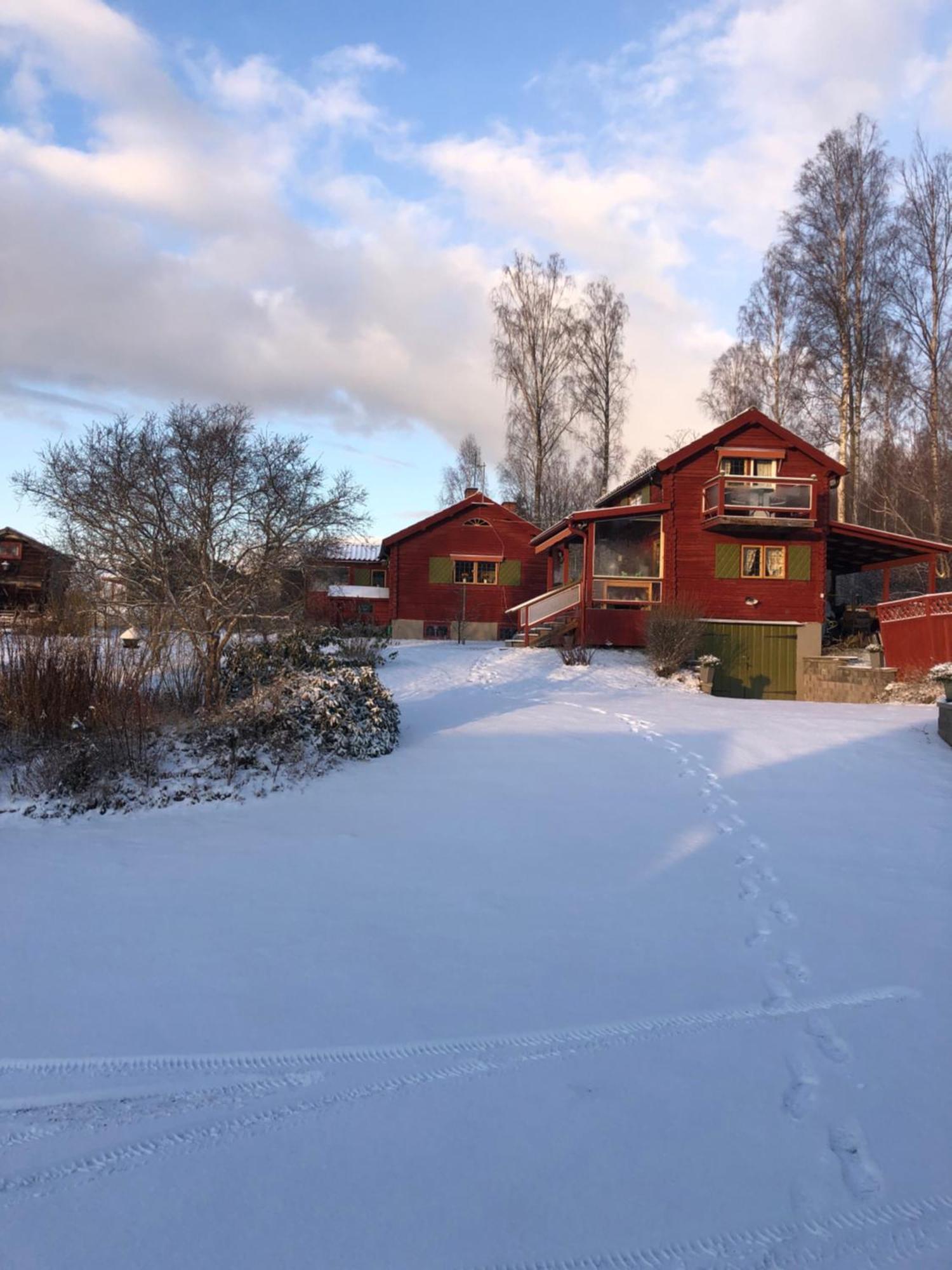 Mysigt Boende I Raettvik Med Utsikt Oever Siljan Exterior foto