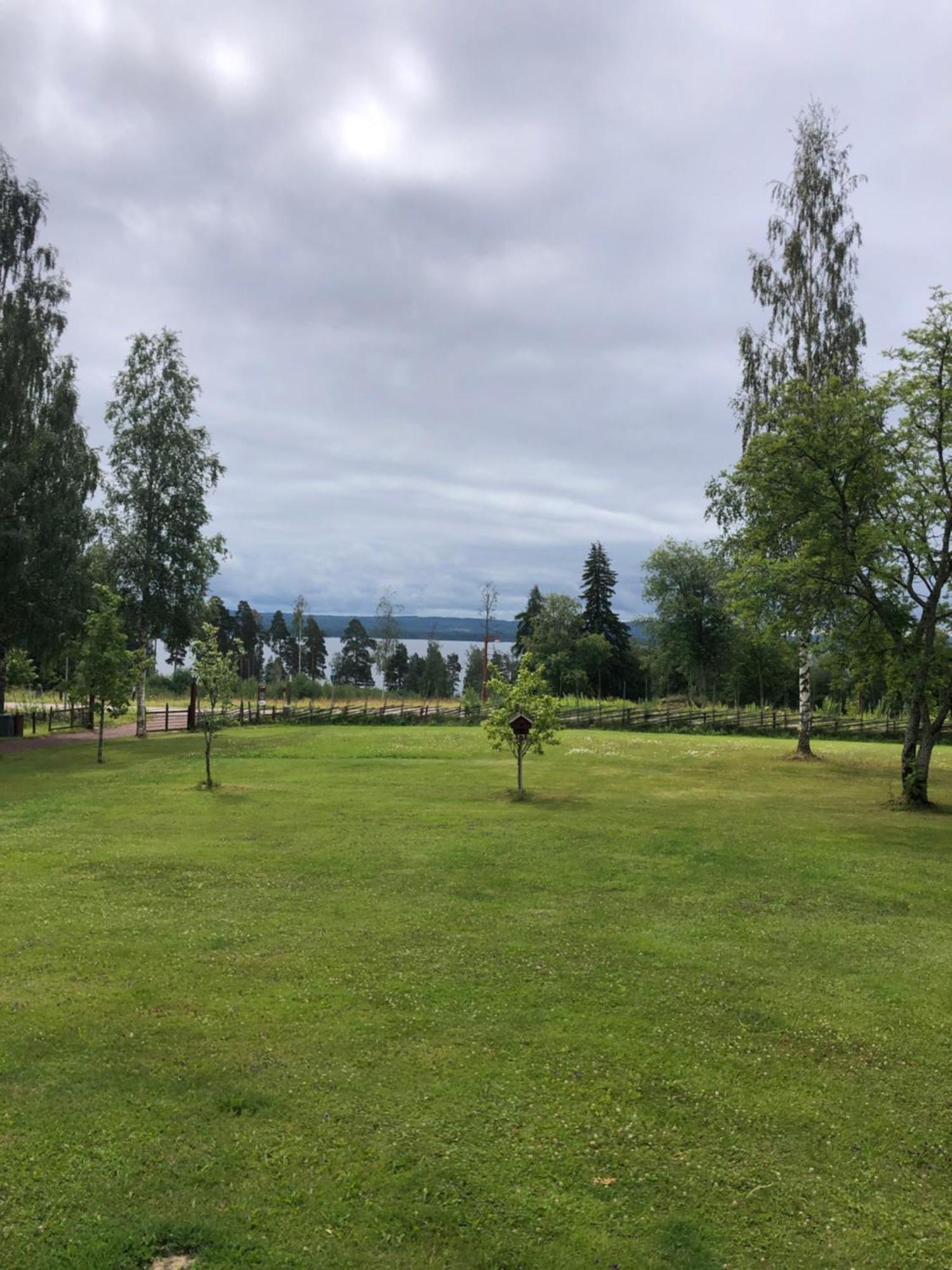 Mysigt Boende I Raettvik Med Utsikt Oever Siljan Exterior foto